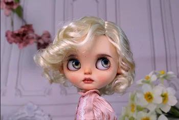 Имитация волос куклы Blythes Подходит для 1/6 размера Модная имитация Мисс Хорс в западном стиле, Винтажная классическая вьющаяся бледно-блонд