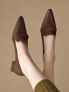 Женская обувь ручной работы, новинка весны 2023 года, женская обувь без застежки на среднем каблуке, женская обувь на толстом каблуке, однотонная обувь без застежки