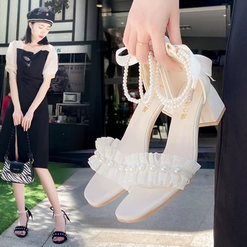 2023 Новые летние женские босоножки на низком каблуке, черная повседневная обувь с квадратным носком и жемчугом, дизайн fashion